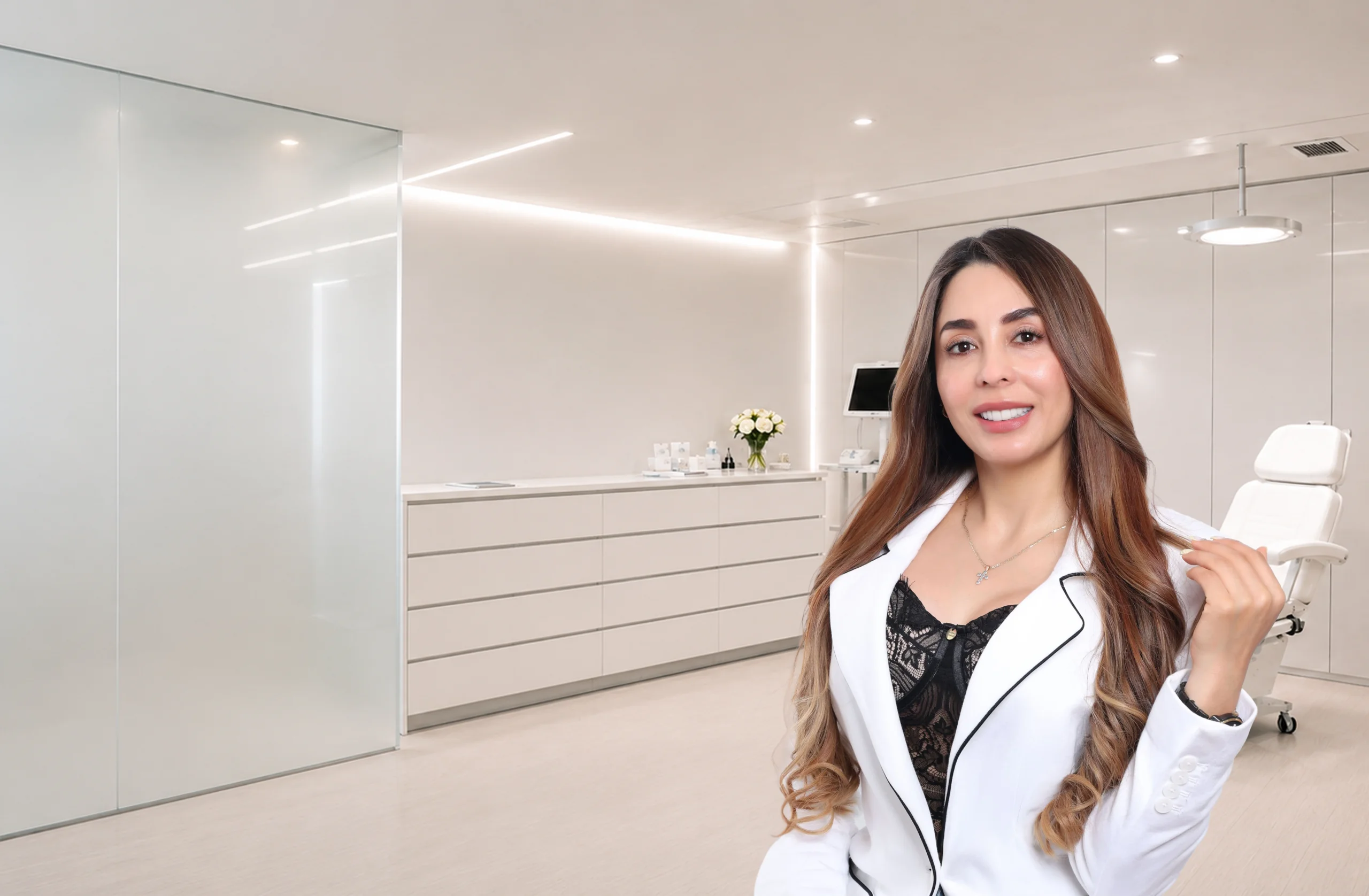 Yanet Rojas en la cabina de Dolce Derma Studio